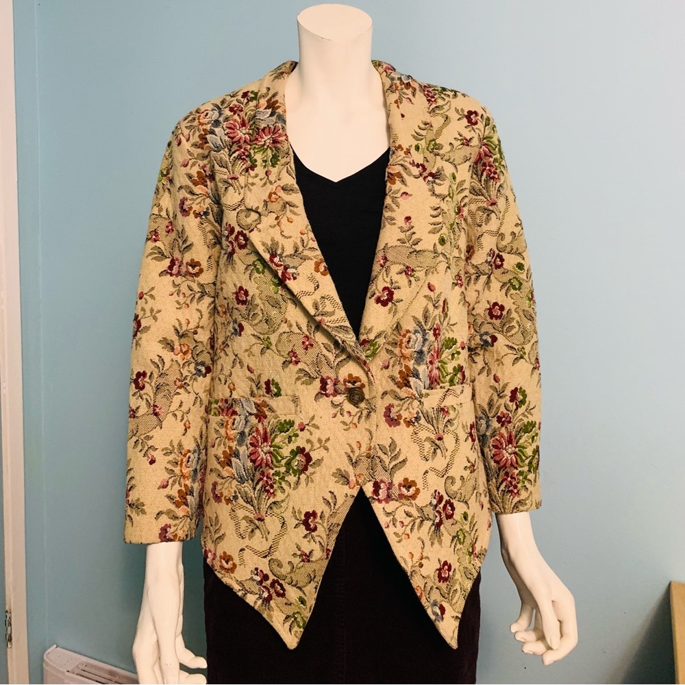 Vintage Floral Tapestry Women's Blazer